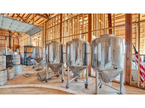 200 Running Dogs Lane St. Helens OR 97051