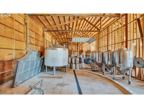 200 Running Dogs Lane St. Helens OR 97051