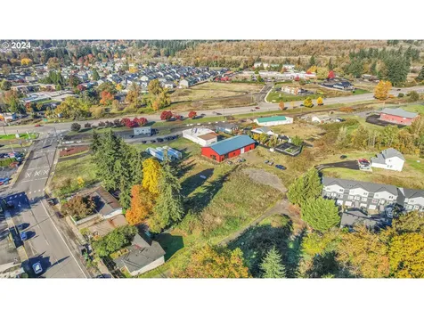 200 Running Dogs Lane St. Helens OR 97051