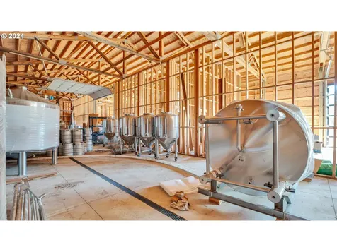 200 Running Dogs Lane St. Helens OR 97051