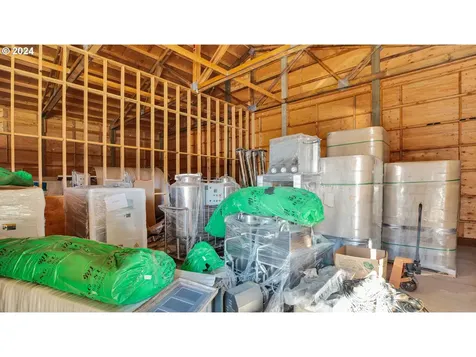 200 Running Dogs Lane St. Helens OR 97051