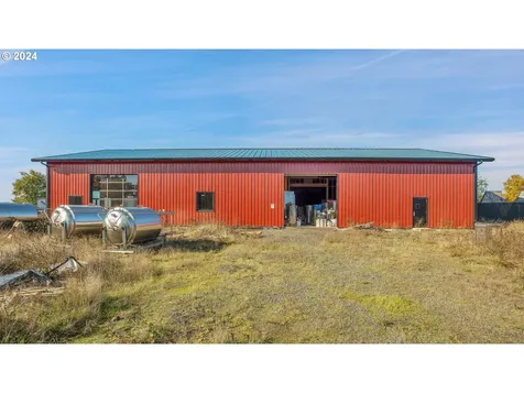 200 Running Dogs Lane St. Helens OR 97051