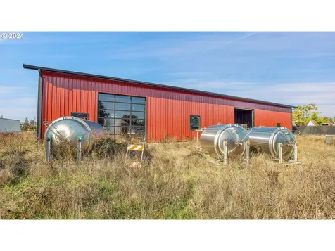 200 Running Dogs Lane St. Helens OR 97051