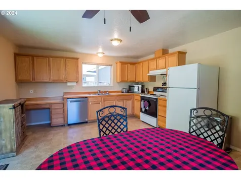 2108 Wilson Court Cottage Grove OR 97424