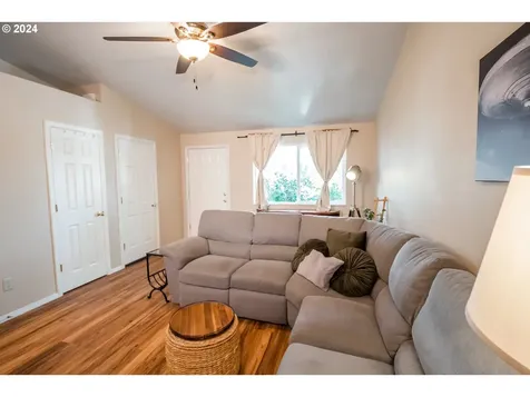 2108 Wilson Court Cottage Grove OR 97424