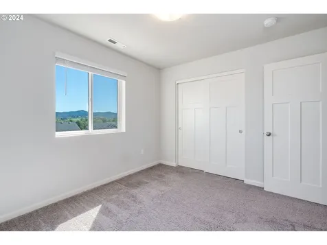 1384 19th Place Forest Grove OR 97116
