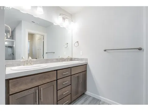 1384 19th Place Forest Grove OR 97116