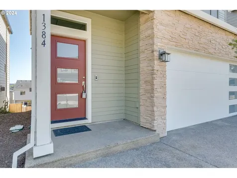 1384 19th Place Forest Grove OR 97116