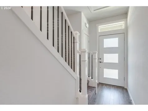 1384 19th Place Forest Grove OR 97116