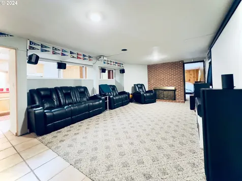 1812 Sunrise Street Kelso WA 98626