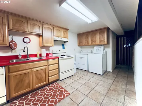 1812 Sunrise Street Kelso WA 98626