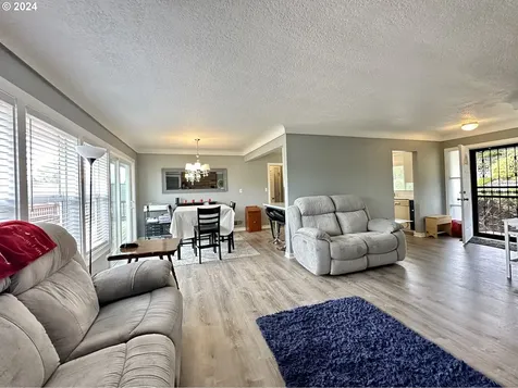 1812 Sunrise Street Kelso WA 98626