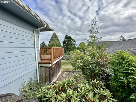 1812 Sunrise Street Kelso WA 98626