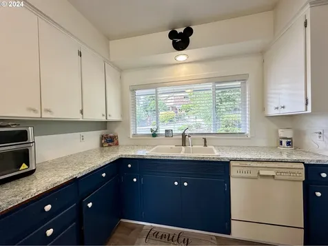 1812 Sunrise Street Kelso WA 98626