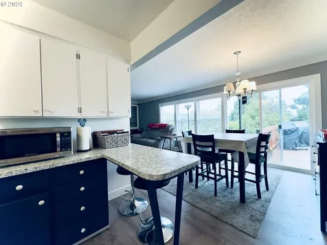 1812 Sunrise Street Kelso WA 98626