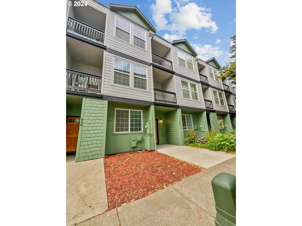846 SE Woodrow Lane Hillsboro OR 97123