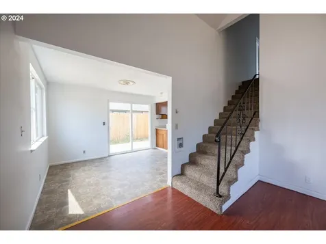 1804 14th Street Springfield OR 97477