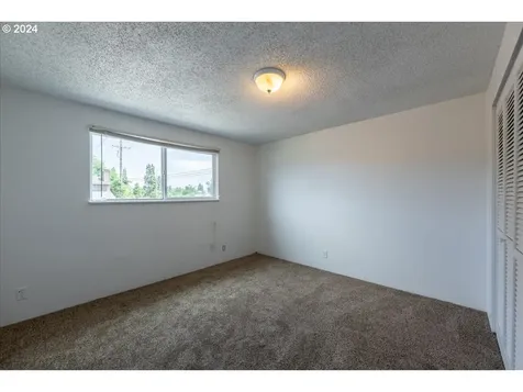 1804 14th Street Springfield OR 97477