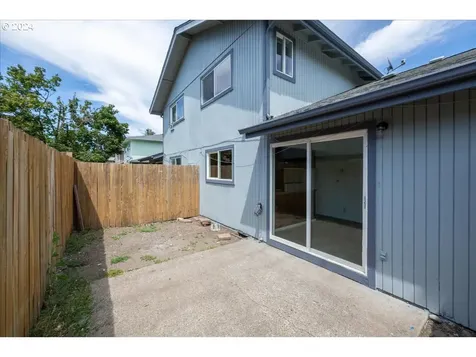 1804 14th Street Springfield OR 97477