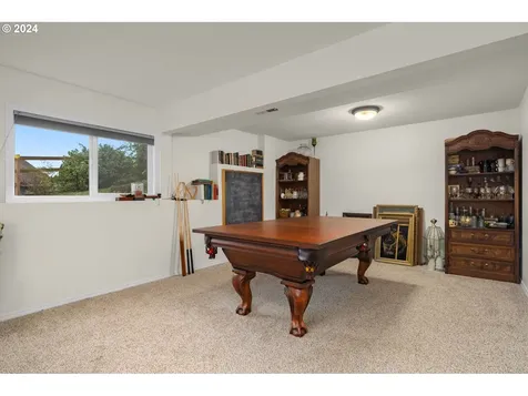 560 NE Paloma Avenue Gresham OR 97030