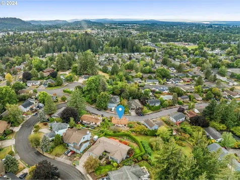 560 NE Paloma Avenue Gresham OR 97030