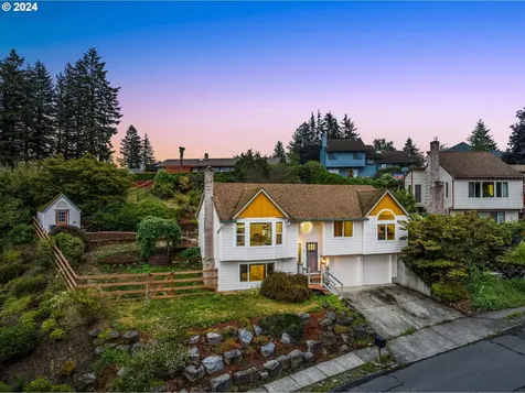 560 NE Paloma Avenue Gresham OR 97030