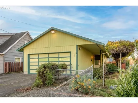 5802 SE Schiller Street Portland OR 97206