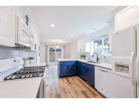 2883 Ne 1st Court Hillsboro OR 97124
