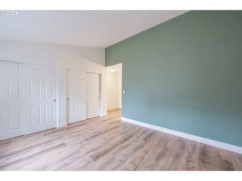 2883 Ne 1st Court Hillsboro OR 97124