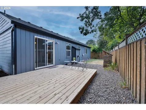 2883 Ne 1st Court Hillsboro OR 97124