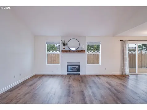 2883 Ne 1st Court Hillsboro OR 97124