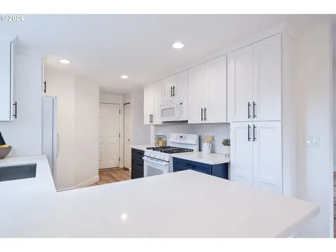 2883 Ne 1st Court Hillsboro OR 97124