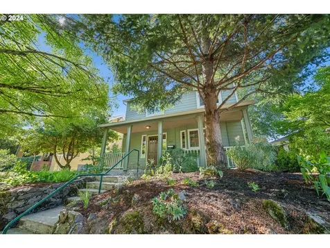 2012 N Emerson Street Portland OR 97217