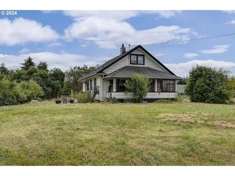 1031 Spirit Lake Highway Castle Rock WA 98611