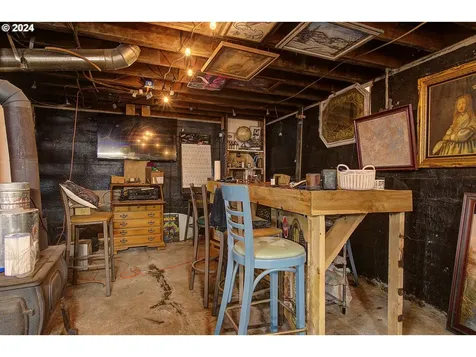 1031 Spirit Lake Highway Castle Rock WA 98611