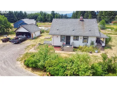 1031 Spirit Lake Highway Castle Rock WA 98611