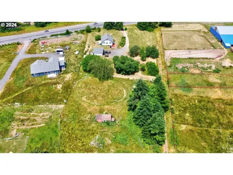 1031 Spirit Lake Highway Castle Rock WA 98611