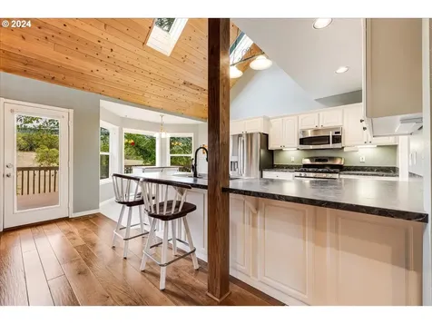 1309 E Oak Knoll Court Newberg OR 97132