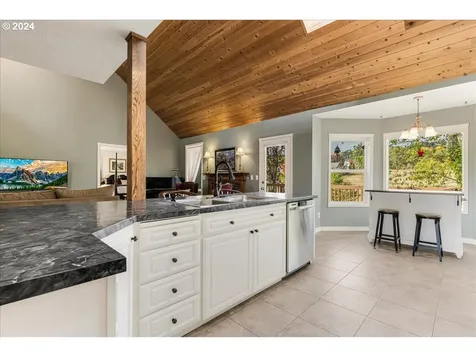 1309 E Oak Knoll Court Newberg OR 97132
