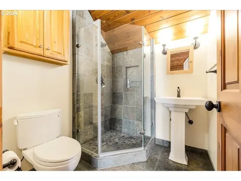 1309 E Oak Knoll Court Newberg OR 97132