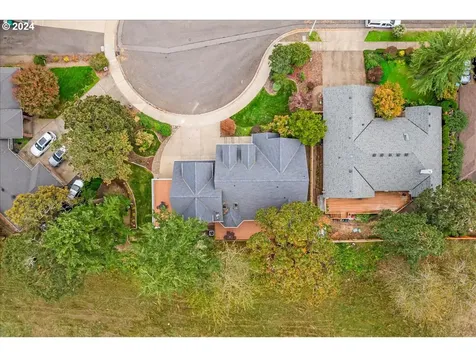 1309 E Oak Knoll Court Newberg OR 97132