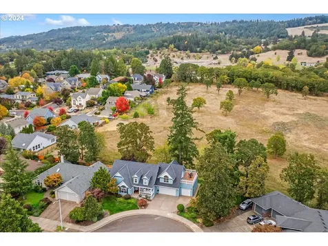 1309 E Oak Knoll Court Newberg OR 97132