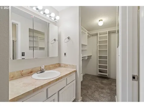 12560 SW Colt Court Beaverton OR 97008