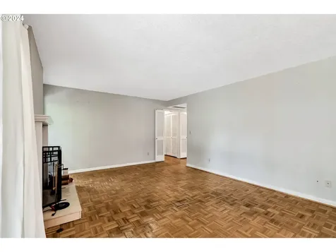 18135 NW Tillamook Drive Portland OR 97229