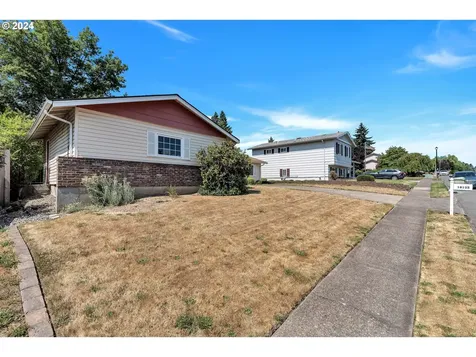 18135 NW Tillamook Drive Portland OR 97229