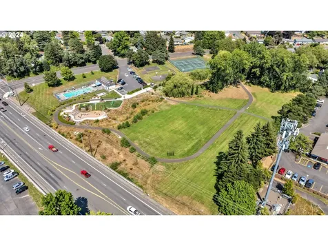 18135 NW Tillamook Drive Portland OR 97229