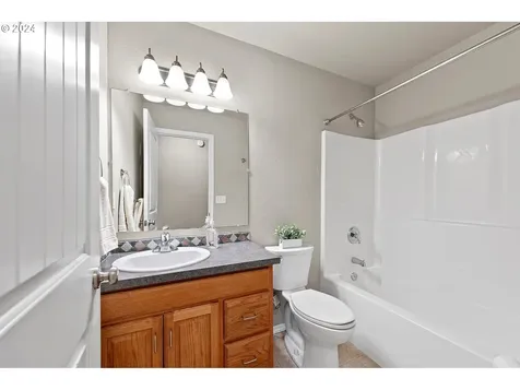65 Pioneer Way Winchester OR 97495