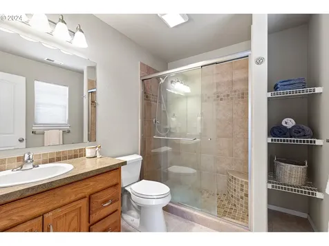 65 Pioneer Way Winchester OR 97495