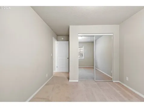 65 Pioneer Way Winchester OR 97495