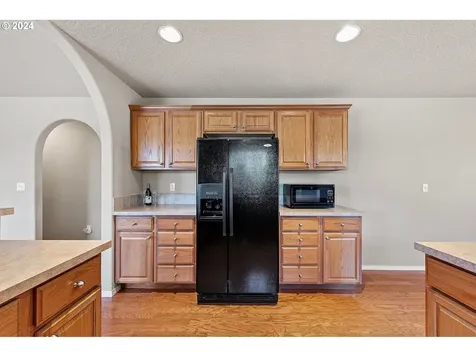 65 Pioneer Way Winchester OR 97495
